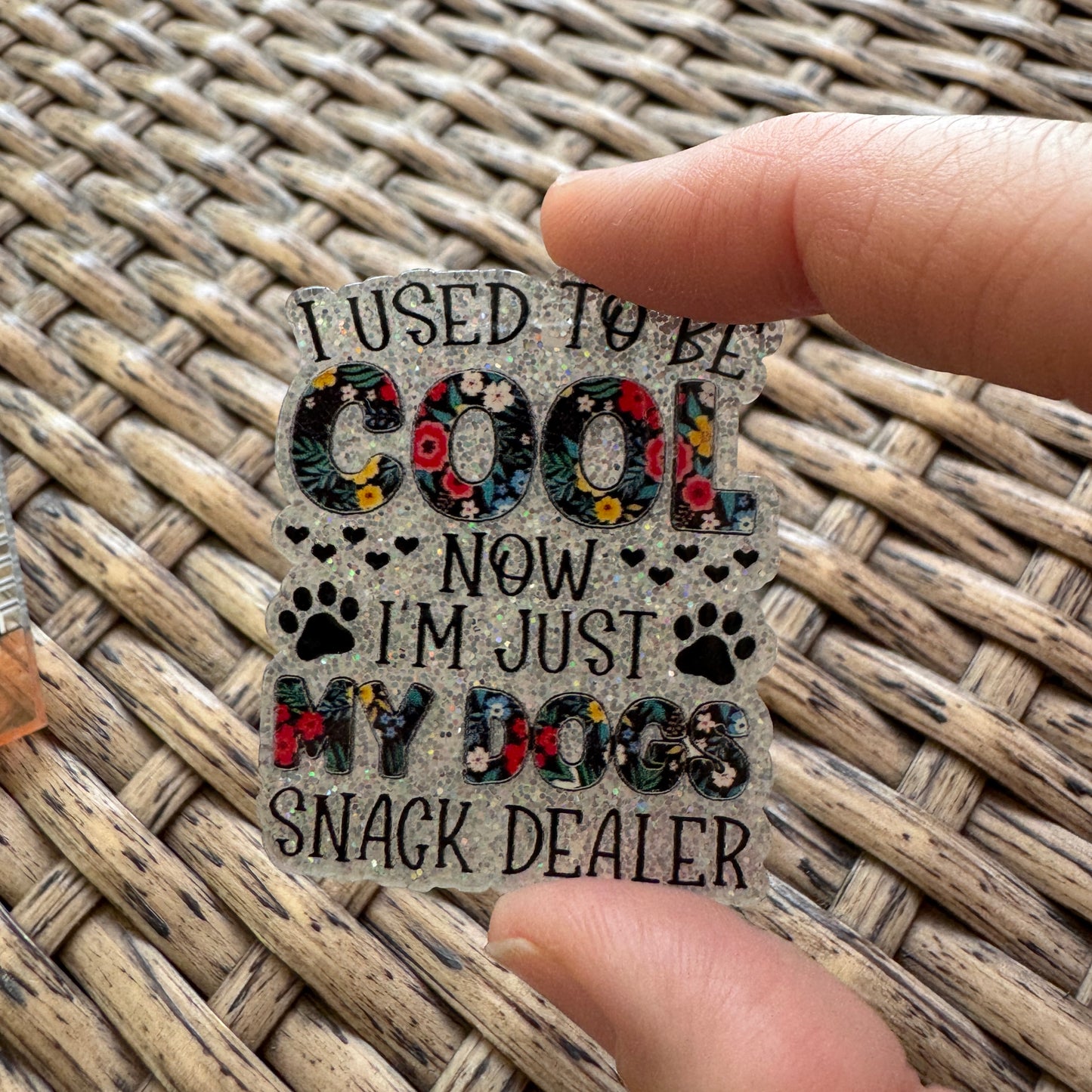 Dogs Snack Dealer Flatback, Planar, Cabochon, Single Pc