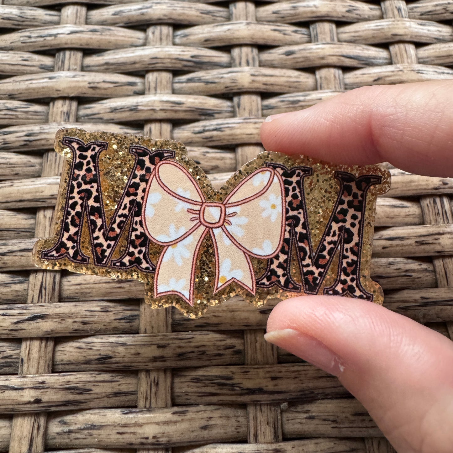 Acrylic Flatback, Planar, Cabochon, Single Pc - Mom Cheetah with Bow