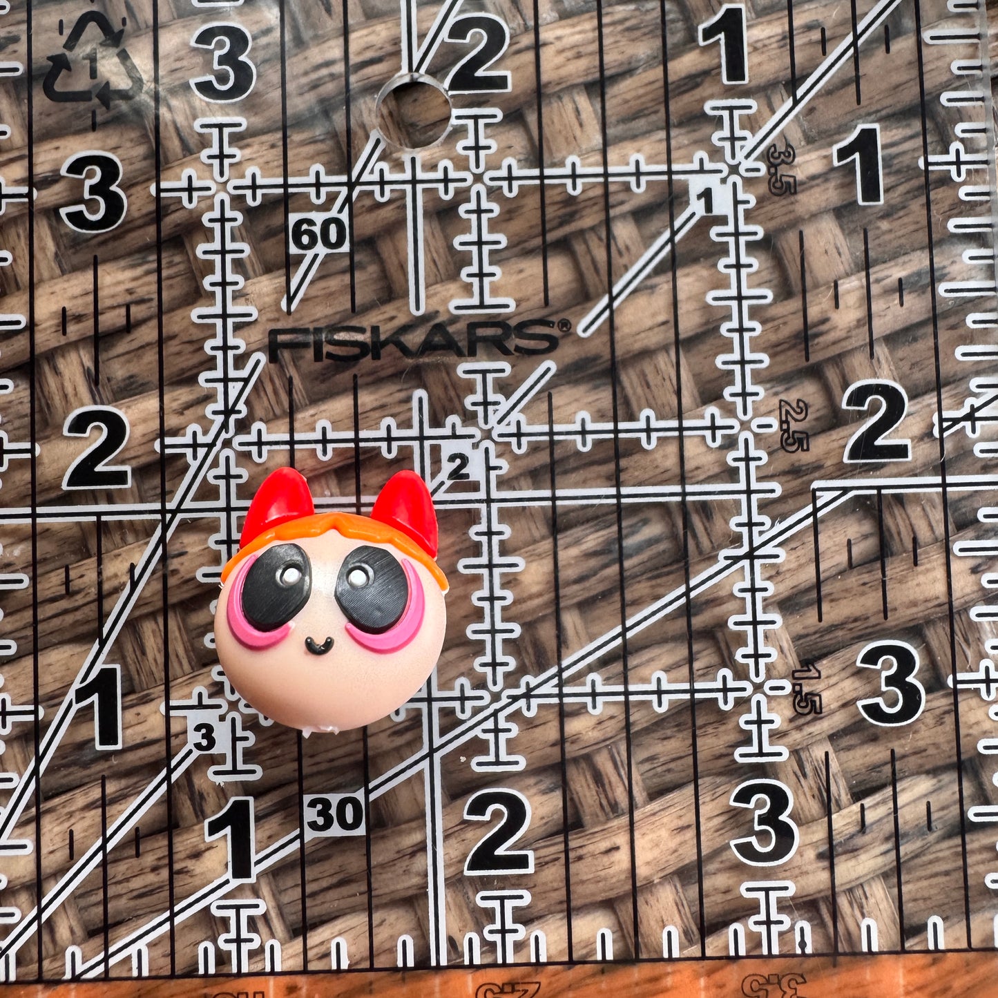 1 Power Puff Girl Head Focal Rubber Bead