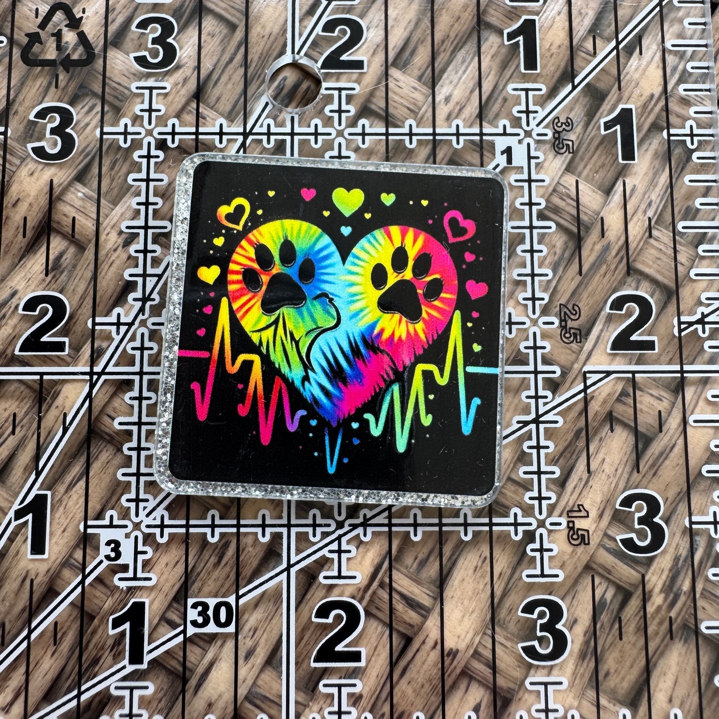Veterinary, Heart with Paw Print, Glitter Flatback,  Planar, Cabochon, Single Pc