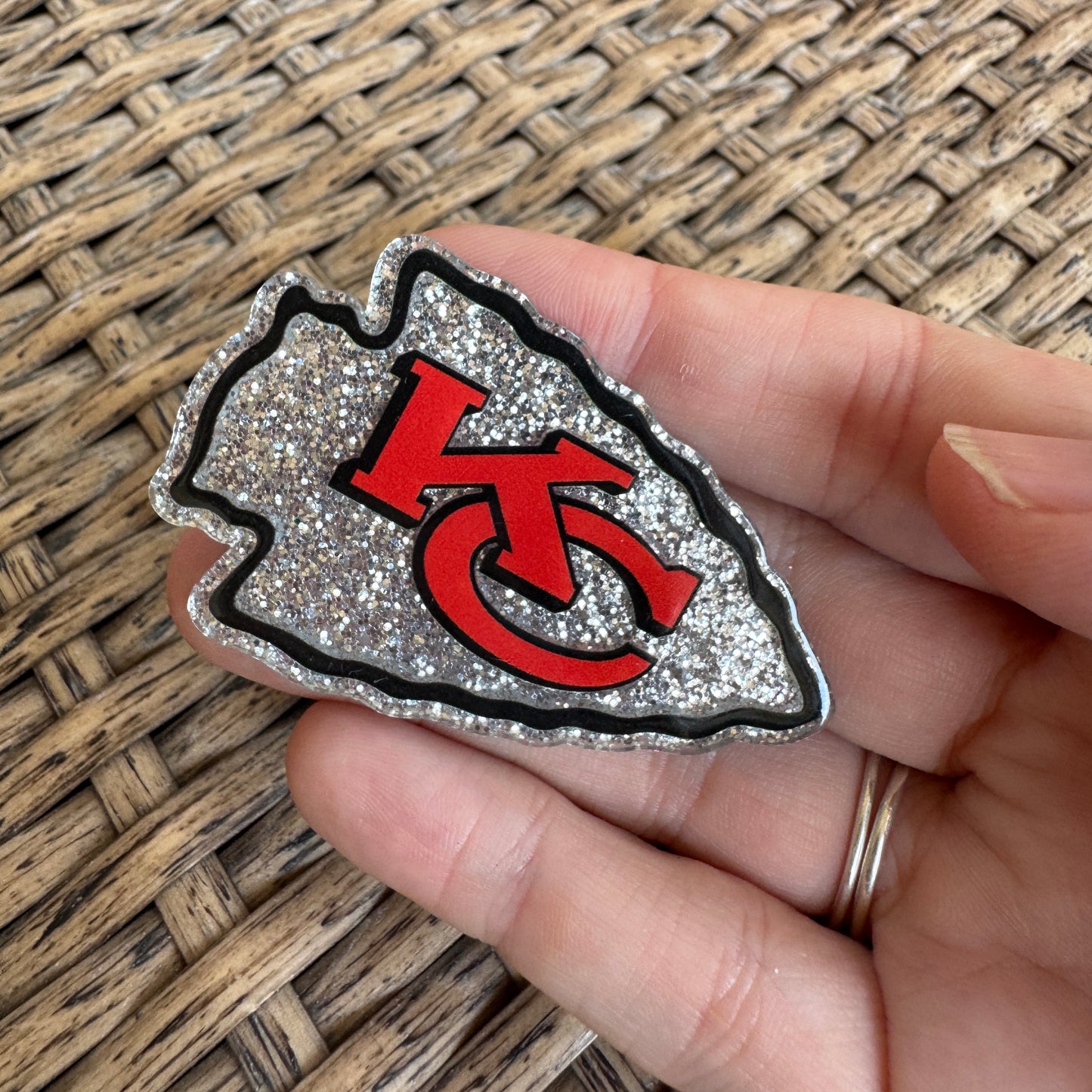 ARROWHEAD, KC CHIEFS, Football, Planar, Cabochon, Single Pc.