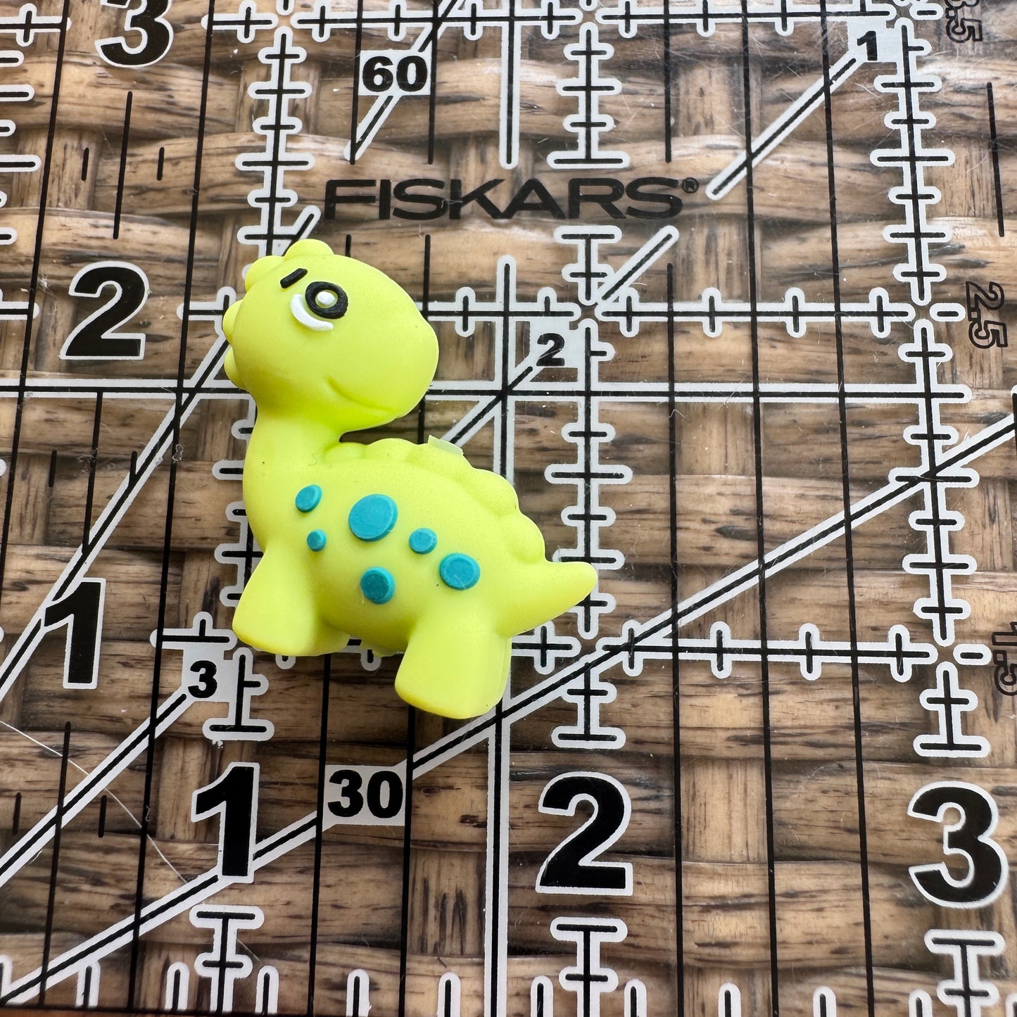 Silicone Flocal Bead Dino 3D