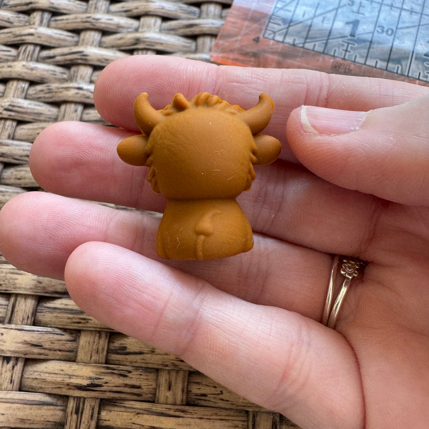 Flocal Bead Silicone Smoking Highland Cow