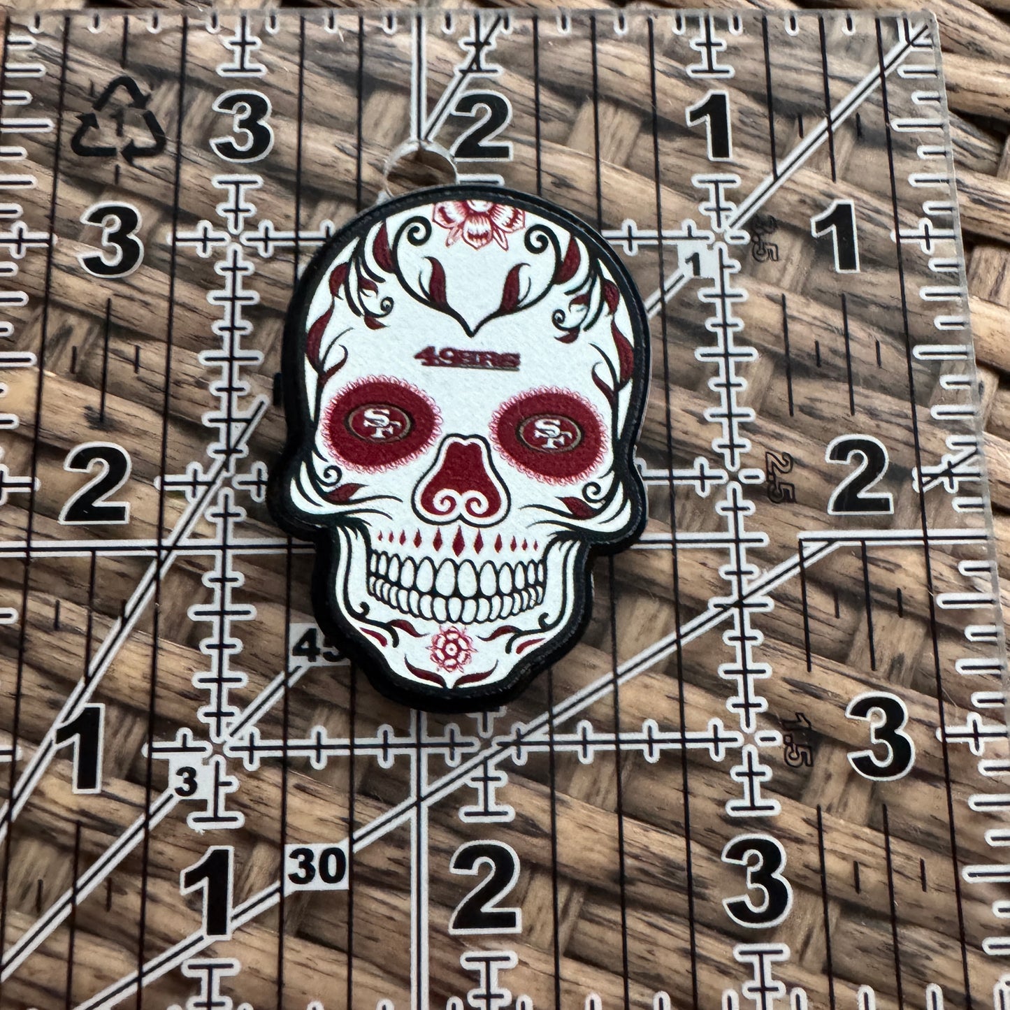 Acrylic Flatback,  Planar, Cabochon, Single Pc - Football 49ers Skull