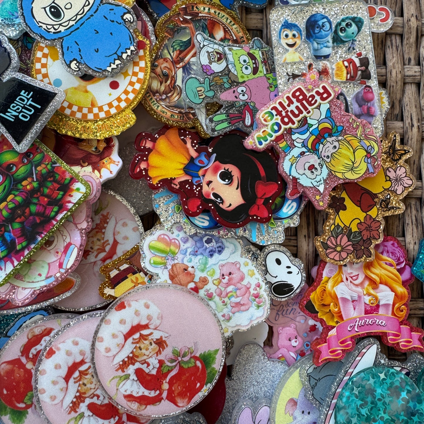 Mystery Bundle - Character/Cartoon Flatbacks - Glitter Flatback,  Single Pc.