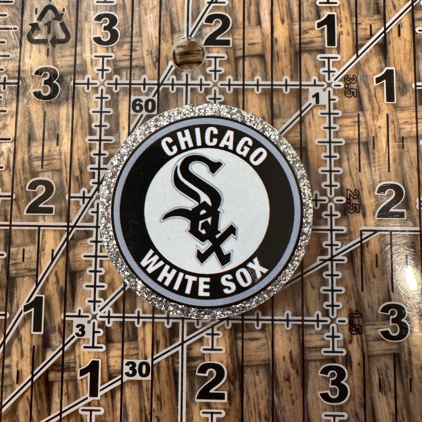 Chicago White Sox Baseball Team Acrylic Flatback,  Planar, Cabochon, Single Pc