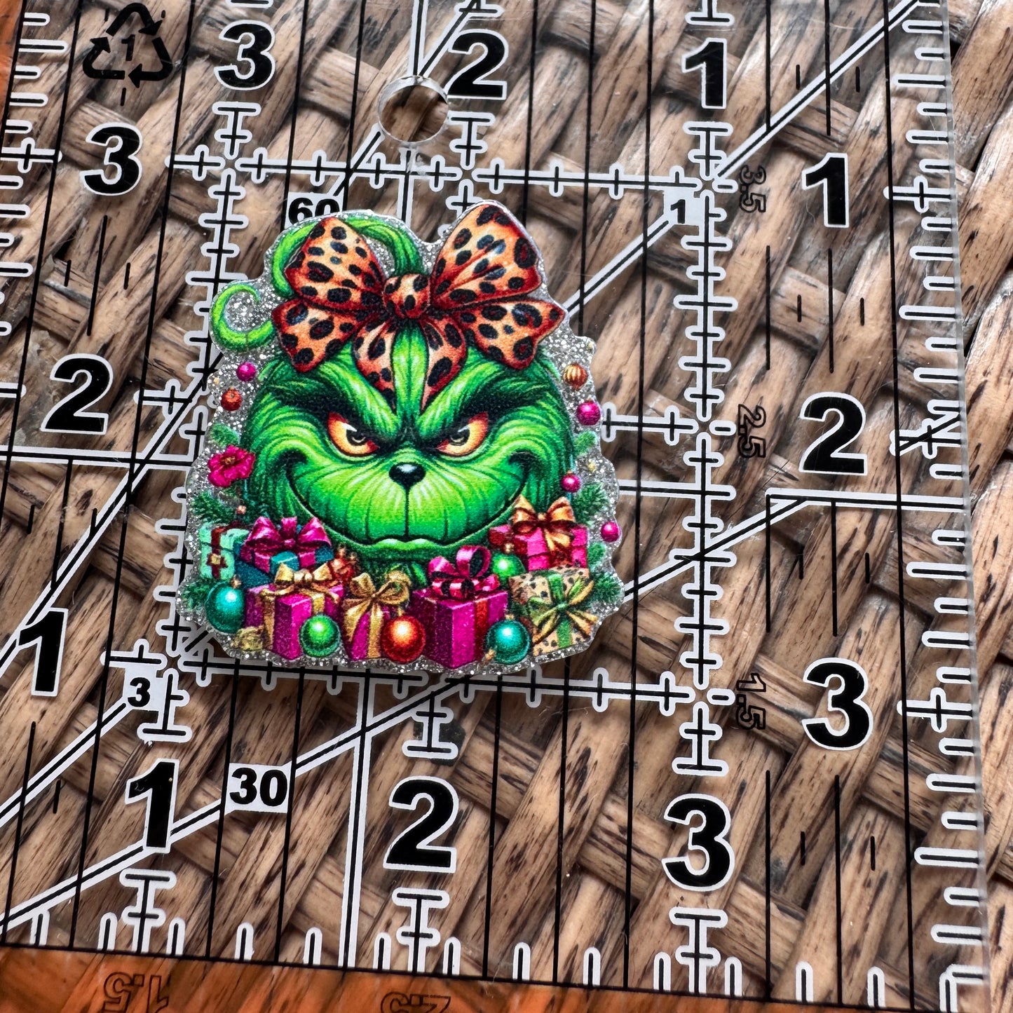 Acrylic Flatback,  Planar, Cabochon, Single Pc - Grinch With Bow