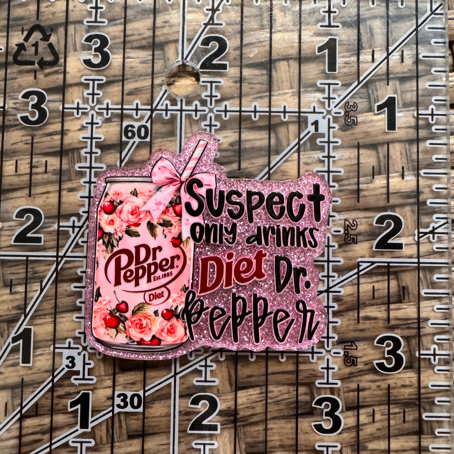 Running On Diet Dr Pepper and Anxiety Glitter Flatback, Cheetah Print, Heart, Single Pc.
