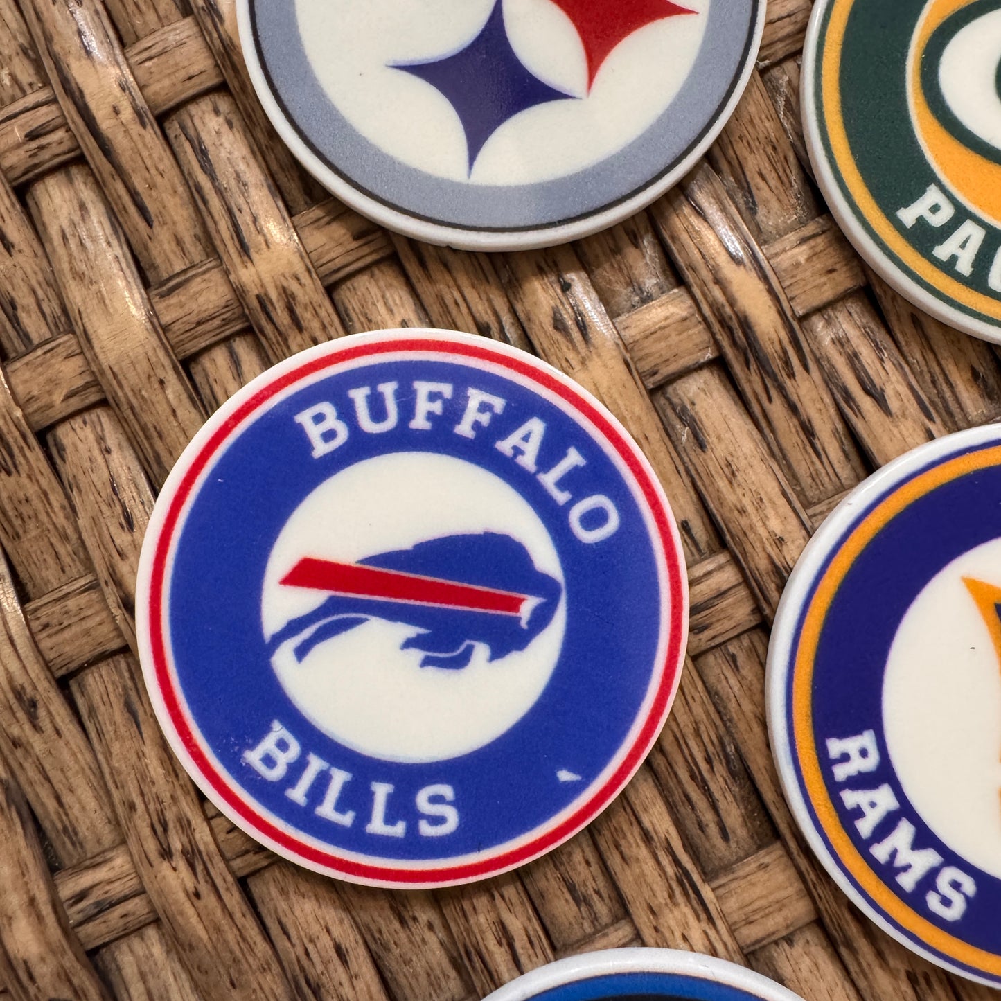 Acrylic Flatback, Single Pc. NFL Football Teams Round No Glitter