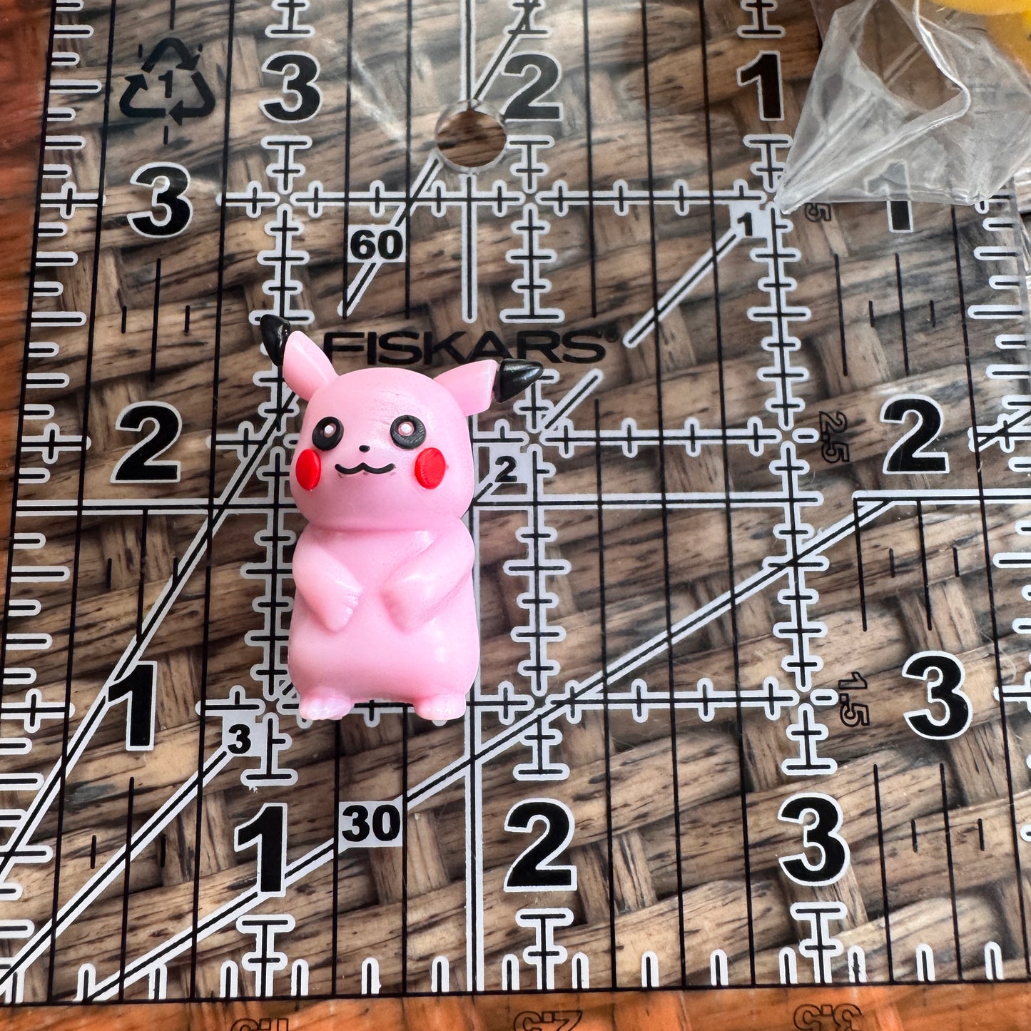 1 Pikachu Pokemon Rubber Focal Bead