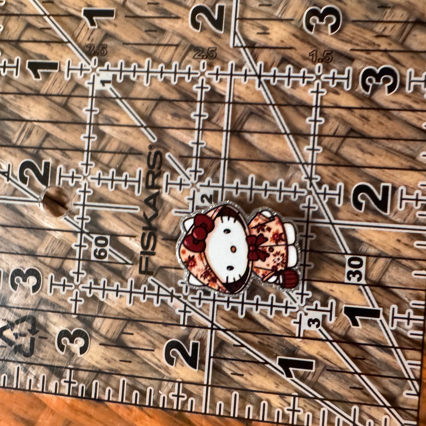 Small Acrylic Focal Bead Set of Two Hello Kitty – Double-Sided Image Charms for Beadable Pens, Badge Reels, Keychains, Jewelry, Junk Cases