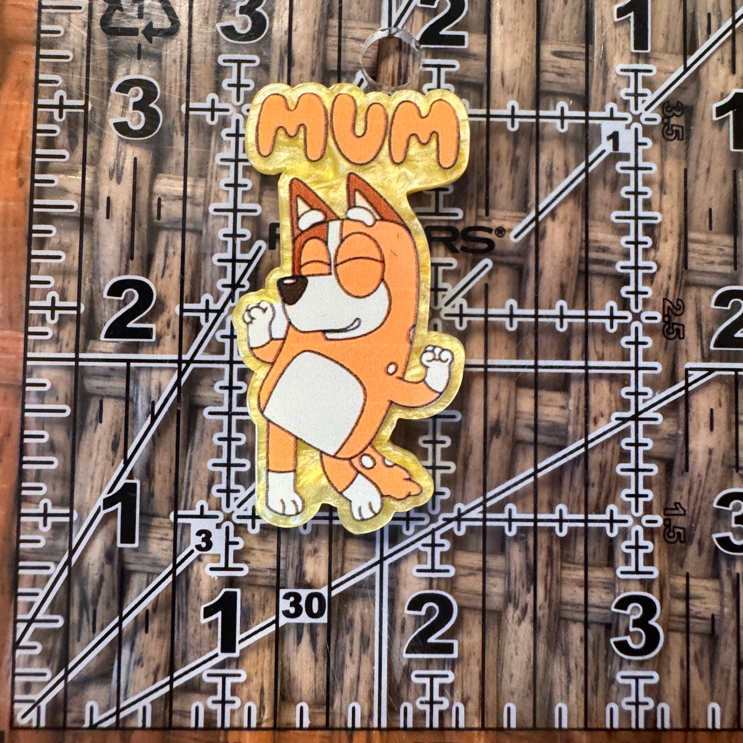 Bluey's Mum  Acrylic Flatback,  Planar, Cabochon, Single Pc.